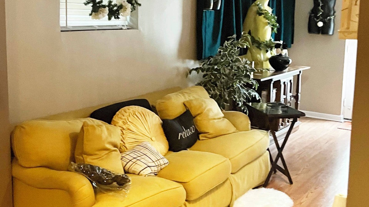 Belmont Apartment | Eve's Garden Loft w/artistic flair. Pet- Friendly!
