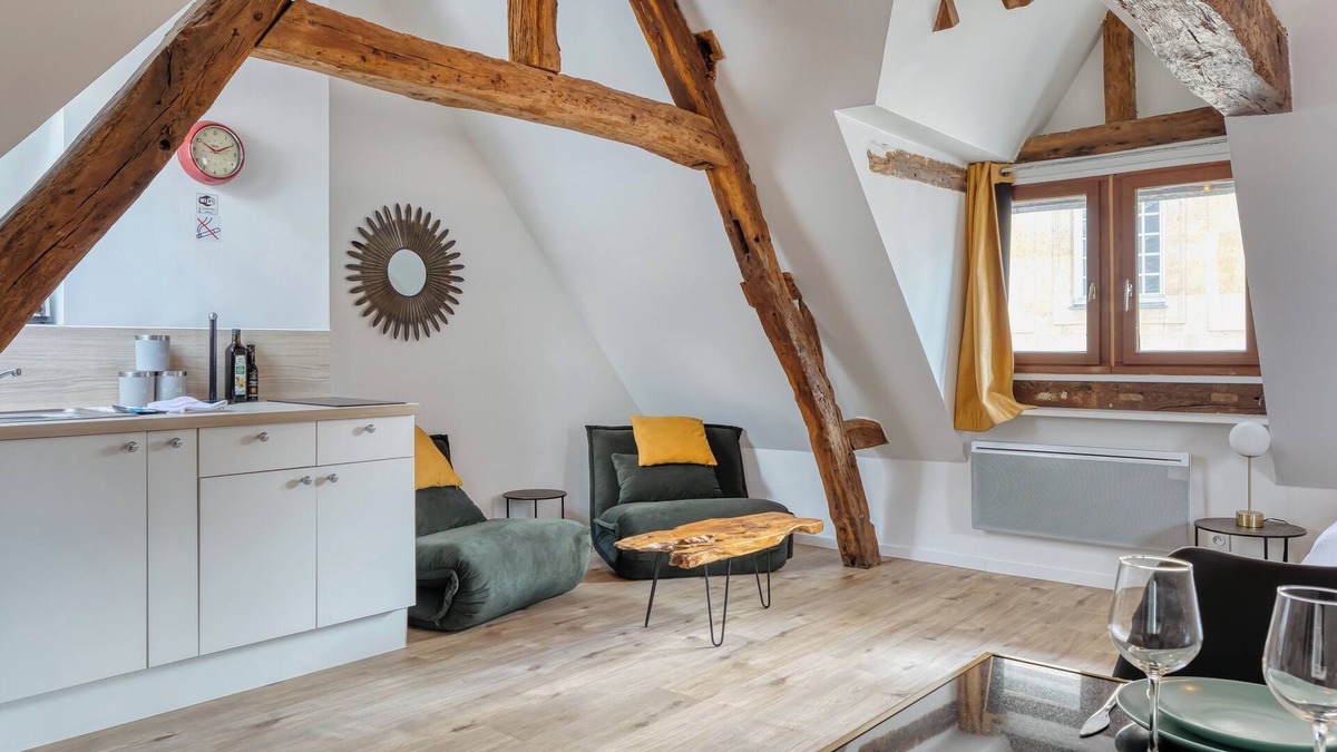 Quartier Saint-Marc - Croix de Pierre - Saint-Nicaise Apartment | Eveil 4 : le refuge lumière sous les toits de Rouen