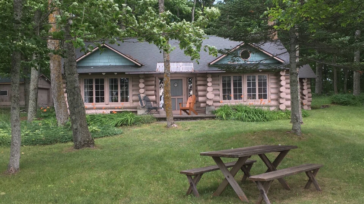 Northport House | Evening Glo Lodge, Beautiful view of Lake Michigan