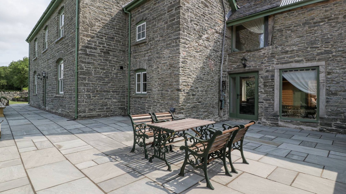 Evancoyd Cottage | Evenjobb Court Farmhouse