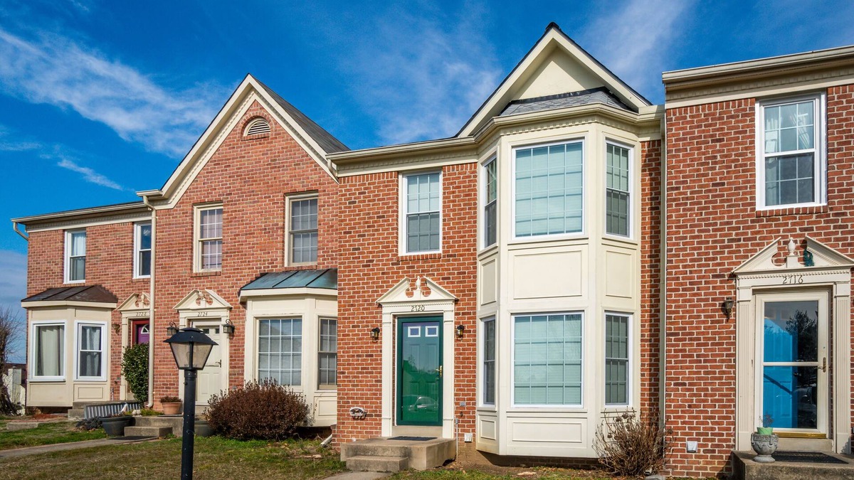 Woodbridge House | EVEREADY PARADISE TOWNHOUSE, USA