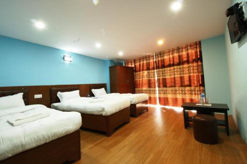 Sinamangal Hotel | Everest Holiday Inn