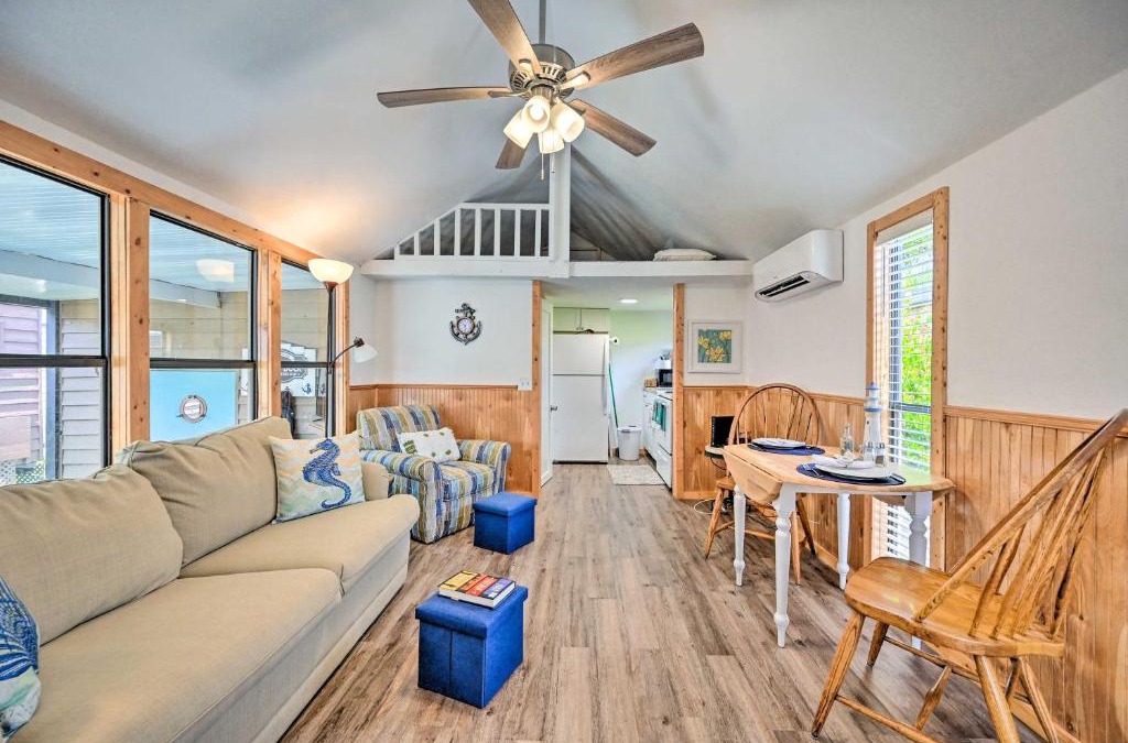 Everglades City House | Everglades City Cabin Dock and Heated Pool!