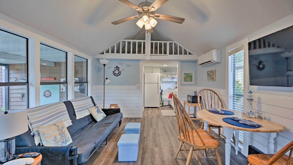Everglades City Cabin | Everglades City Cabin: Dock & Heated Pool!