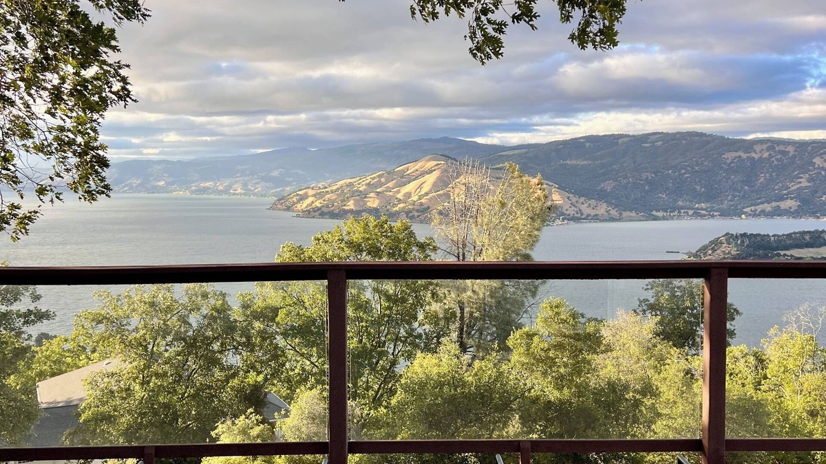 Kelseyville House | Evergreen Lakeview