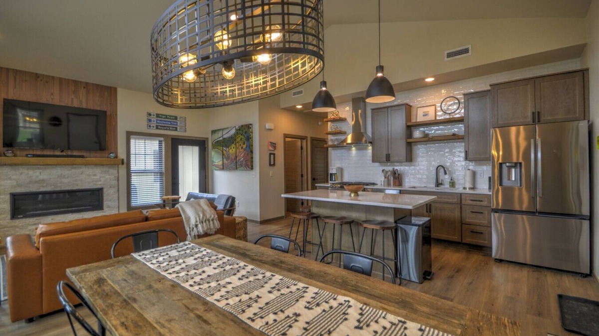 Red Lodge House | Evergreen Retreat Red Lodge