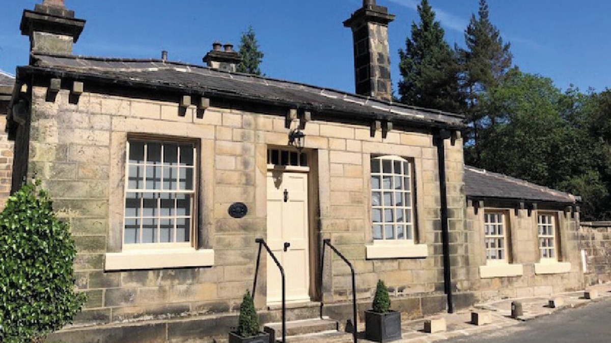 Todmorden Cottage | Ewood Cottage - Exquisite Country Cottage