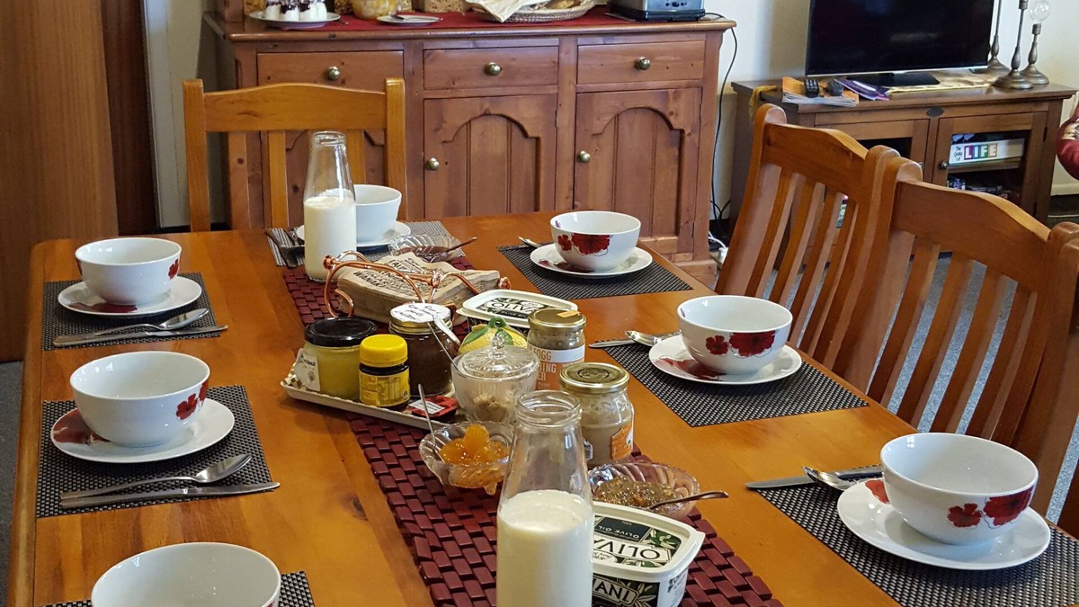Stratford Bed & Breakfast | Ex Convent with 7 bedrooms close to town and super handy to mountain and trails.