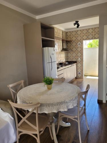 Tijucas Apartment | Excelente Sobrado Confortável no Centro de Tijucas Próximo as Praias