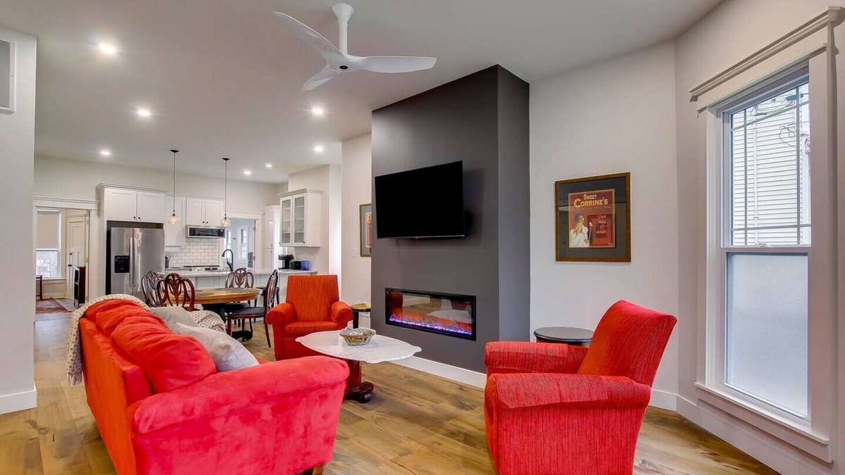Crescent Hill Condo | Excellent 3BR/2BA PRIME Location!