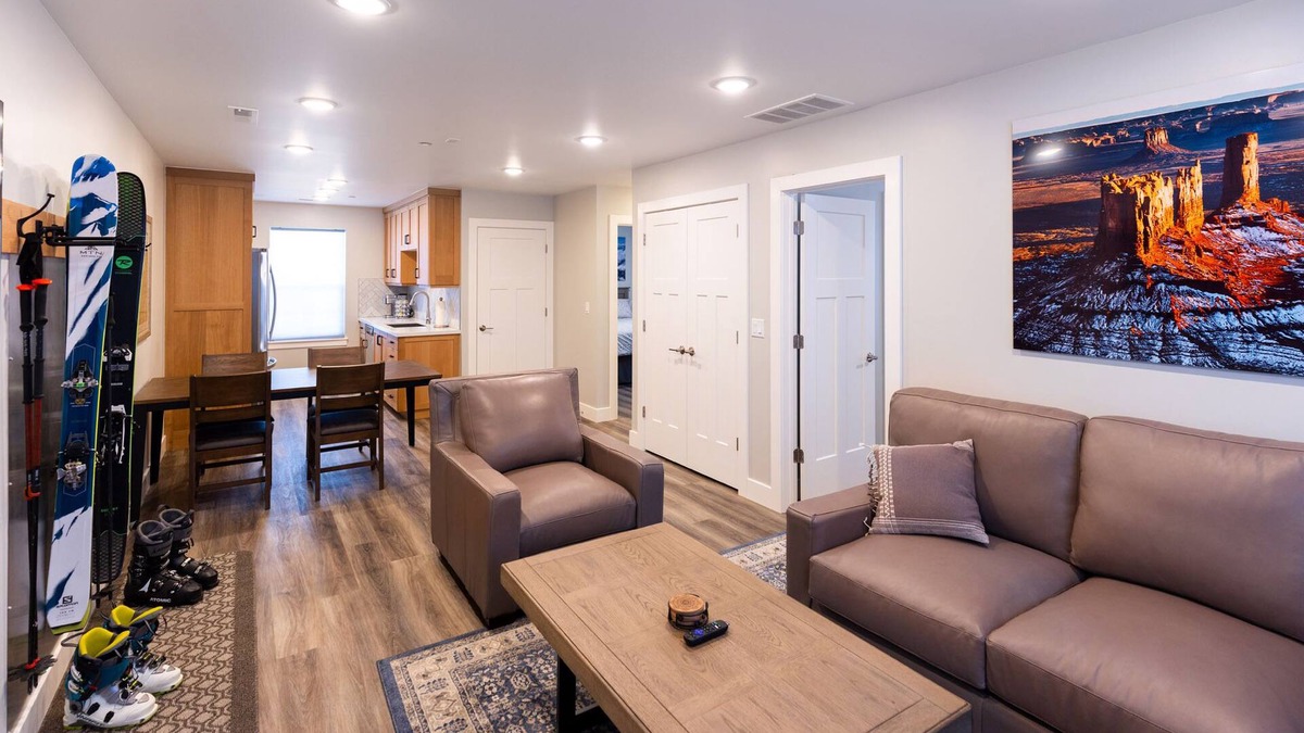 Cottonwood Heights Apartment | Excellent location for skiing! Brand new, comfy 2BR apartment
