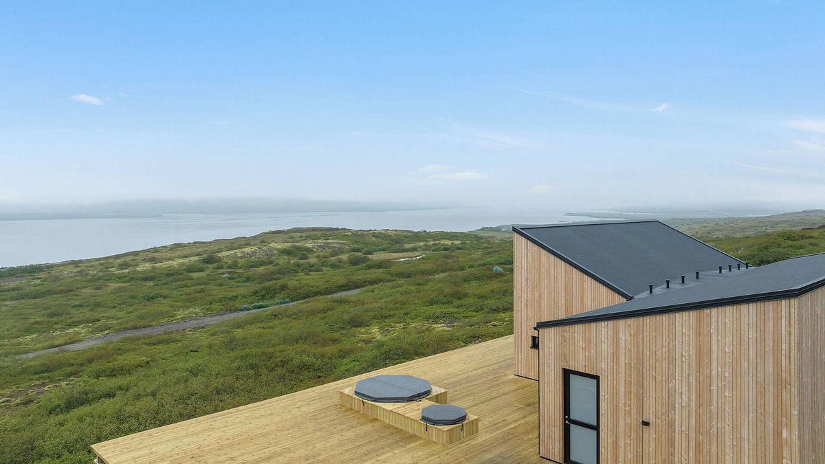 Saurbaer House | Excellent Modern House in Hvalfjordur
