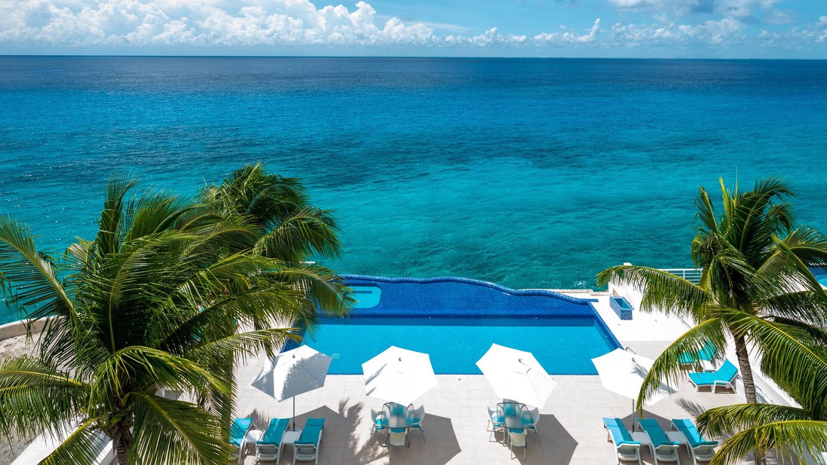 Zona Hotelera Norte Condo | Excellent Oceanfront 2BR Condo, South tower, the Best Views in the complex!