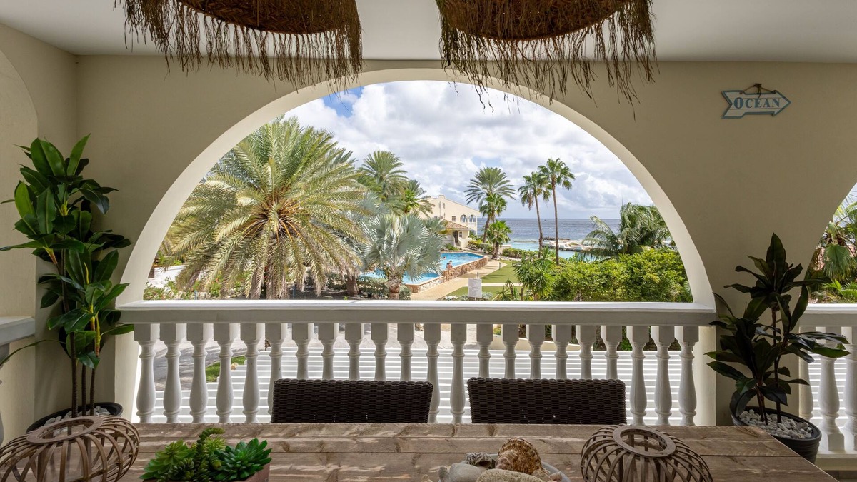 Willemstad Apartment | Excellent view over ocean and dolphins walk to Mambo Beach great family location