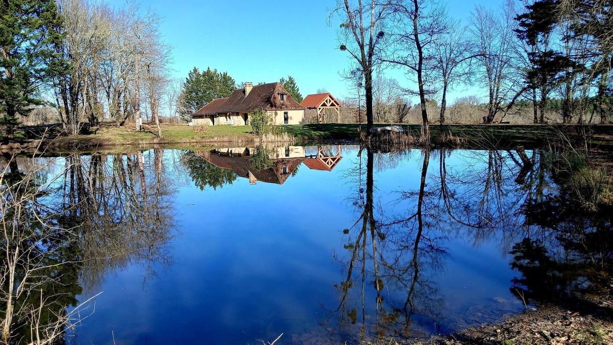 Saint-Crepin-d'Auberoche Other | Exceptional country house with pond.