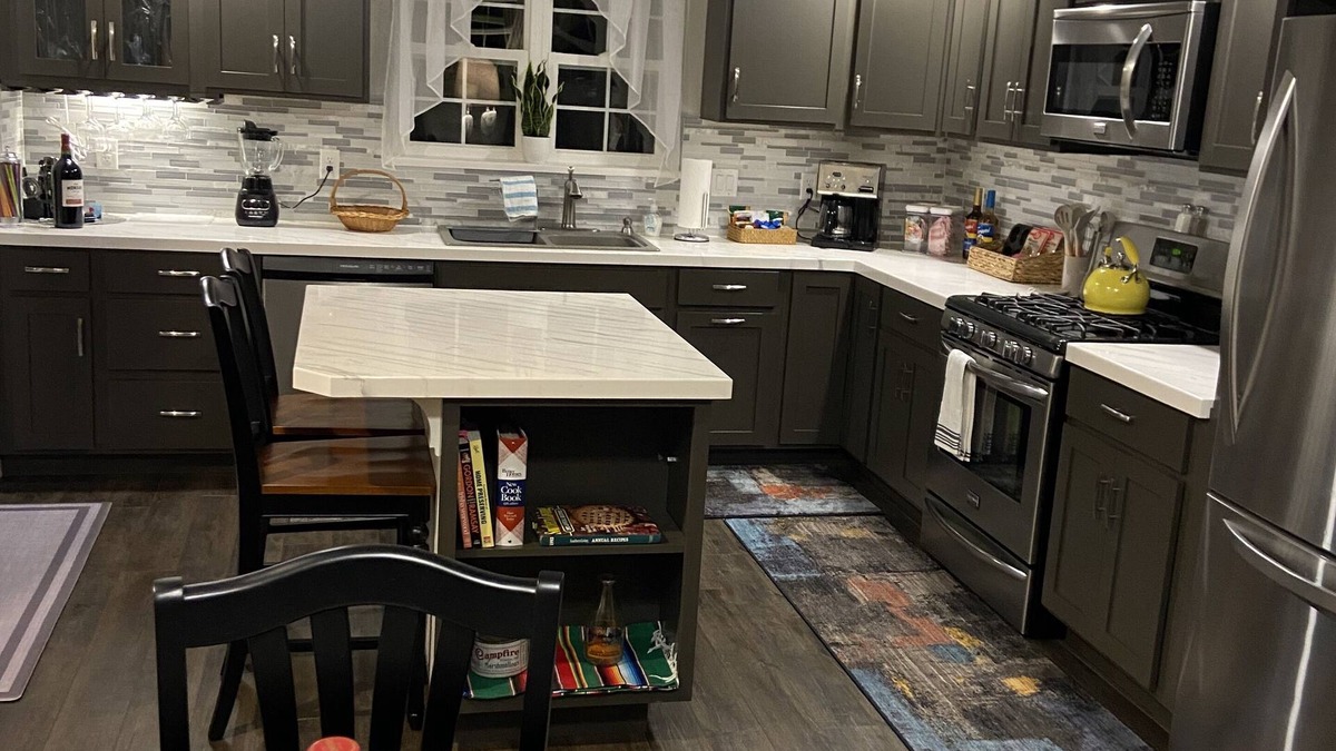 Grand Junction House | Exceptional Brand New Downtown Guesthouse 4 blks to mainstreet food brews shops