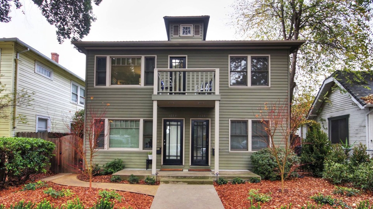 Downtown Sacramento Apartment | Exceptional charming spacious 2bedroom French colonial in desirable midtown area