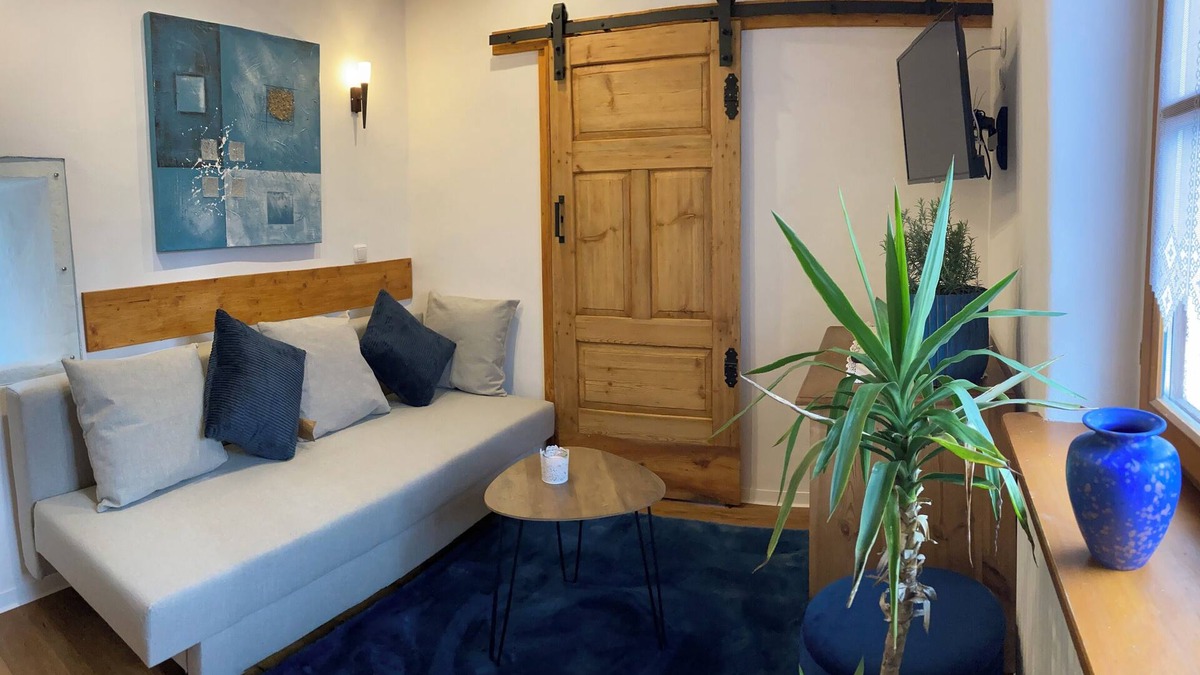 Sulzbach-Rosenberg Apartment | Exceptional tower vacation home on the city wall