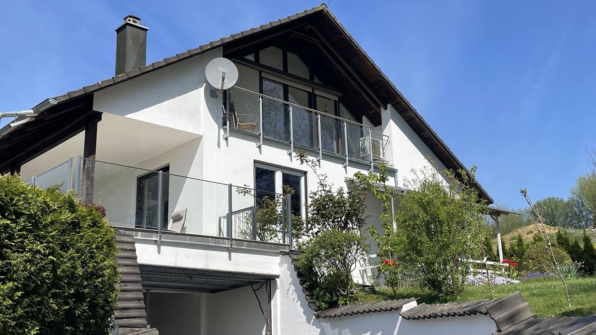 Marxheim House | Exceptional panoramic location with castle view, Danube cycle path, hot tub