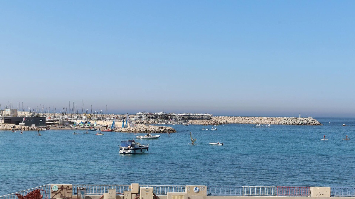 Vielle-Chapelle Apartment | EXCEPTIONAL SEA VIEW POINTE ROUGE 60 M2