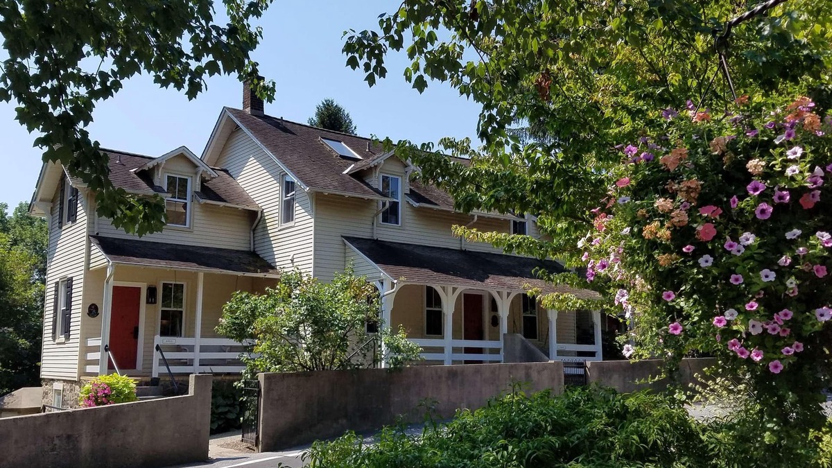 Montchanin House | Exceptional Spacious Room w/Gas Fireplace, Sitting Room, Marble Bathroom, Spa