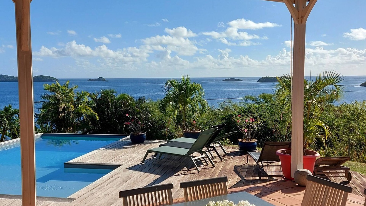 Le Robert Villa | Exceptional standing sea view villa at Robert.