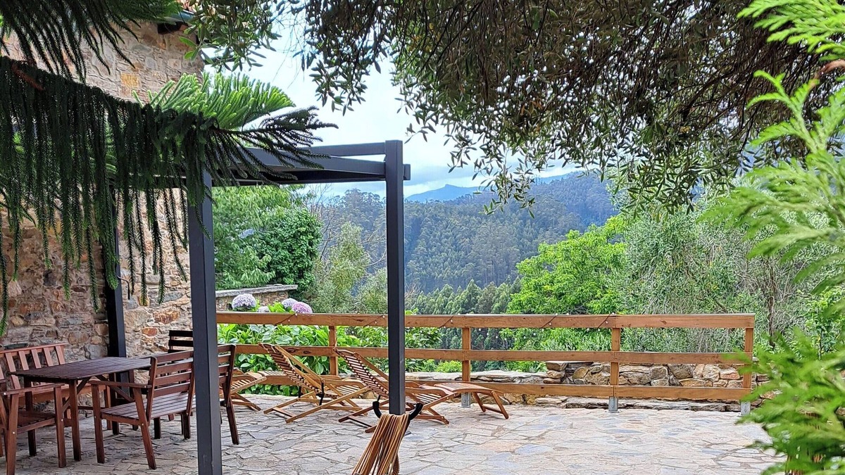 Carino Cottage | Exceptional stone house in a natural setting near the beach