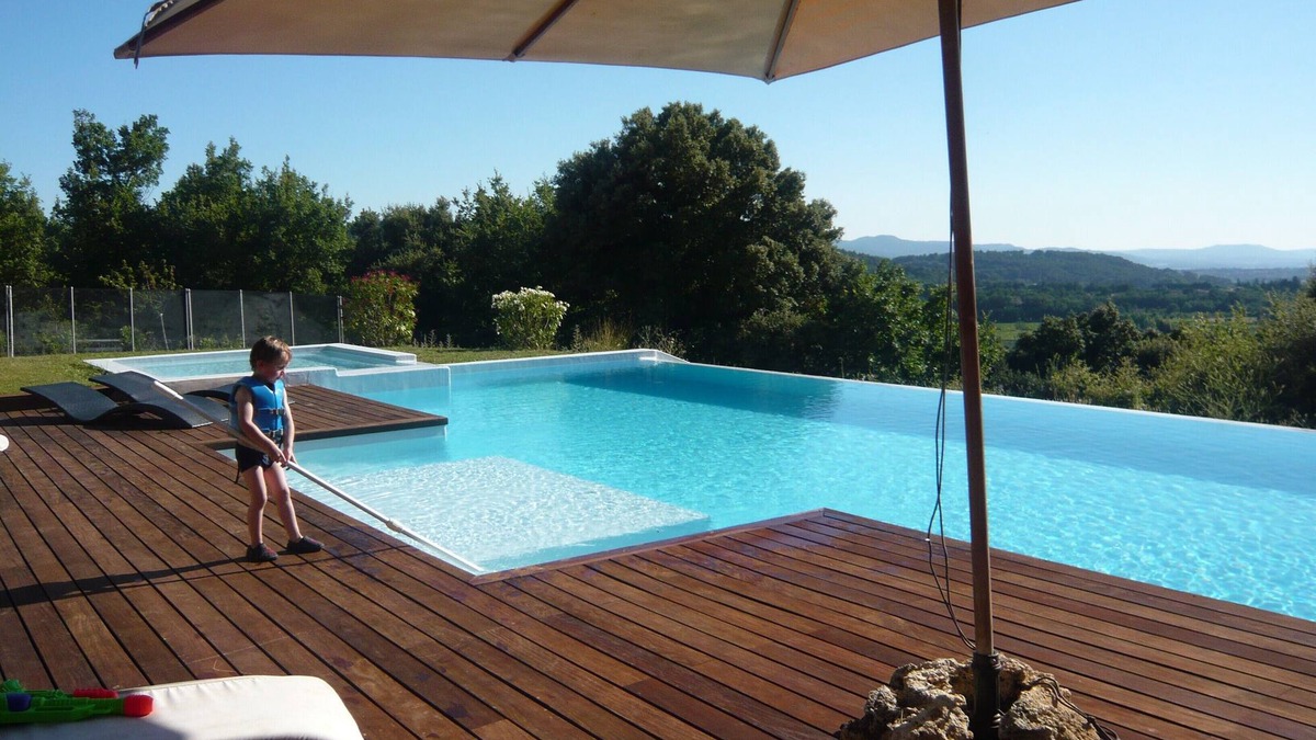 Lourmarin Cottage | Exceptional view over Lourmarin, the Luberon and the Alpilles mountains