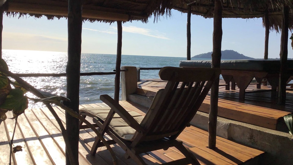 Nosy Be Villa | Exceptional villa, waterfront, 3 bedrooms, large garden, on the beach
