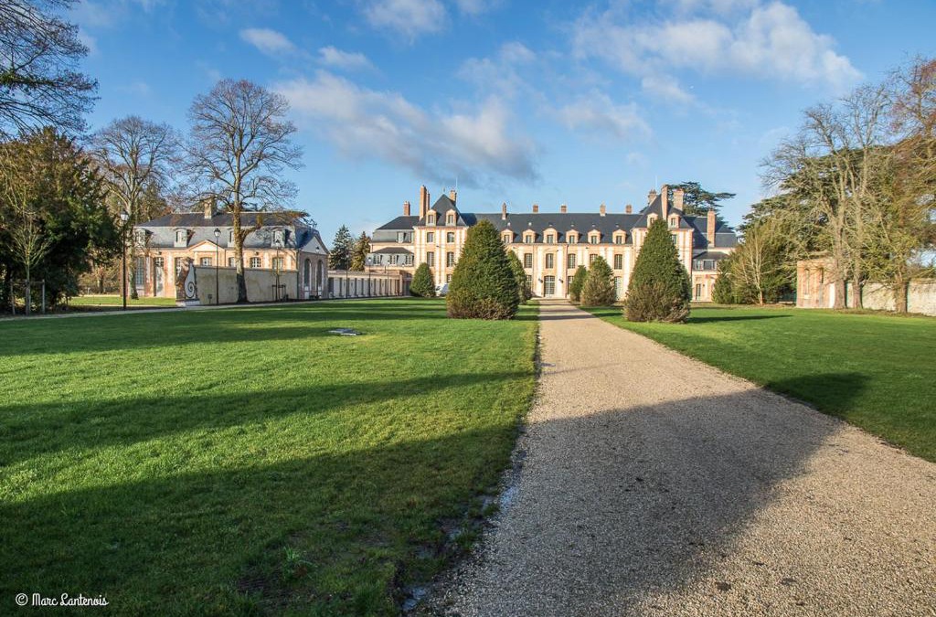 Abondant Apartment | Exceptionnel Château près de Paris
