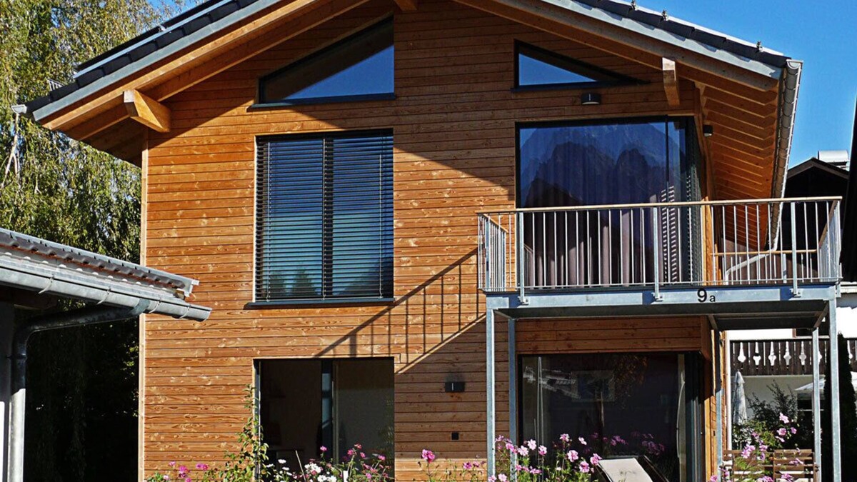 Garmisch-Partenkirchen Apartment | Exclusive Mondholz vacation apartment in a very quiet and central location in Garmisch