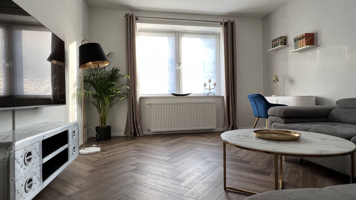 Hohentor Apartment | EXCLUSIVE 2 room ground floor apartment with balcony in top location!