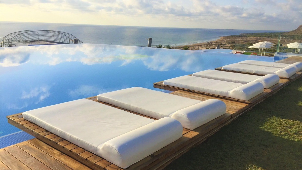 Els Arenals del Sol Apartment | Exclusive apartment with frontal sea views (3 bedrooms/2 bathrooms)