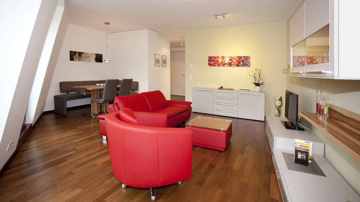 Innere Altstadt Apartment | Exclusive apartment in a prime location in the historic old town, 60 m2; WIRELESS INTERNET ACCESS