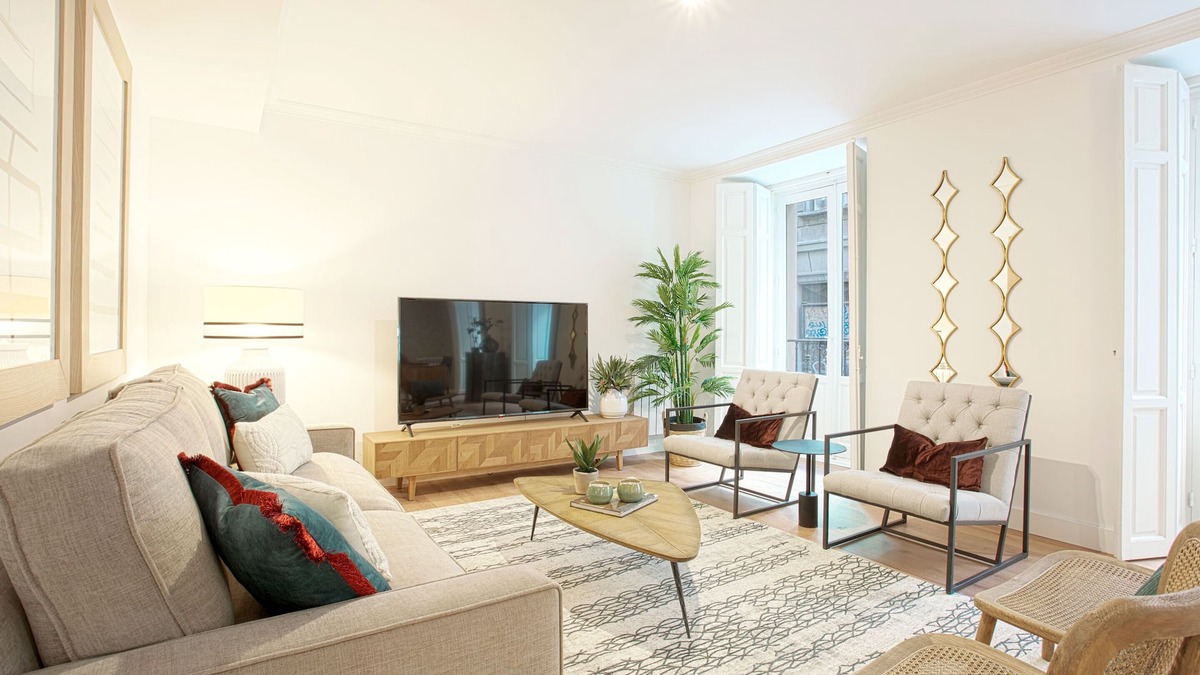 Cortes Apartment | Exclusive Apartment in Madrid Center. Madrazo I