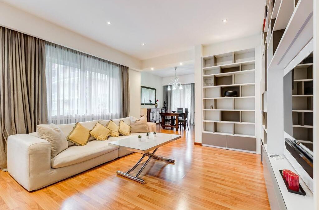 EUR Apartment | Exclusive Apartment in Eur Lake