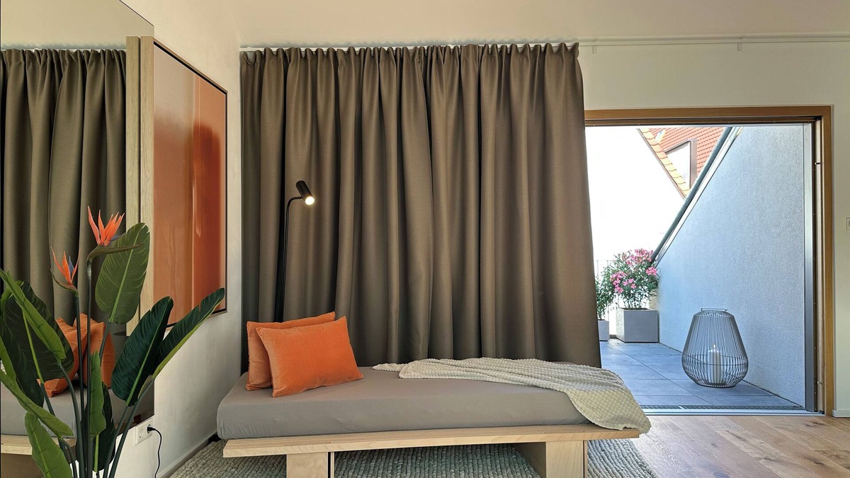 Innenstadt - Sankt Ulrich-Dom Apartment | Exclusive apartment on Rathausplatz: terrace with Perlachturm view & parking space