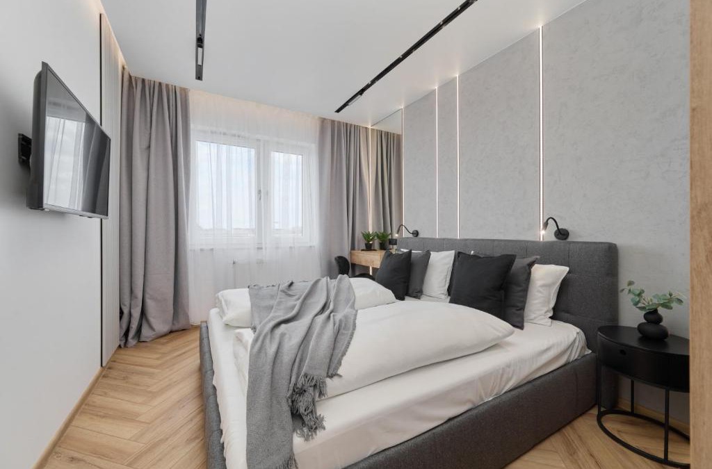 Krzyki Apartment | Exclusive Apartment with Balcony & Parking Wrocław by Renters Prestige
