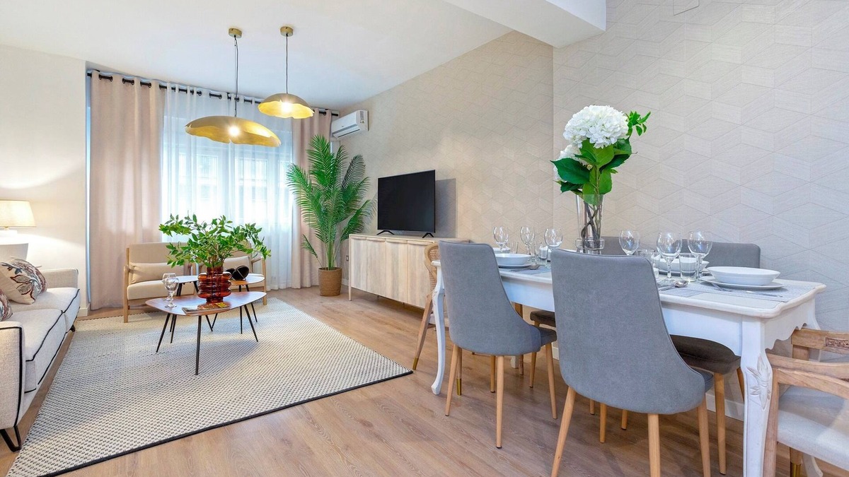 Figares Apartment | Exclusive apt 3rooms in Granada. Martinez Campos II