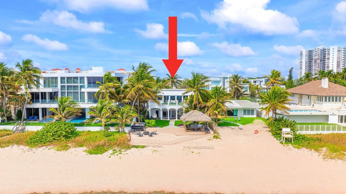 Lauderdale Beach Villa | Exclusive Beachfront with Sauna and Gym