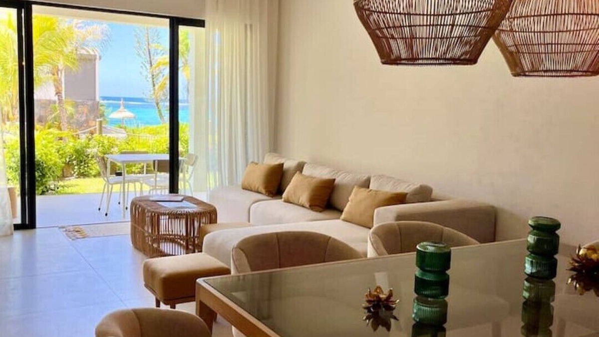 Belle Mare Apartment | Exclusive beachfront apartment