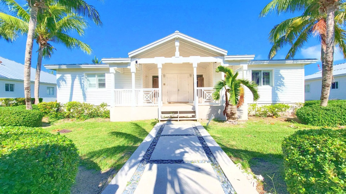 North Bimini House | Exclusive Bimini Bay Home with private boat slip