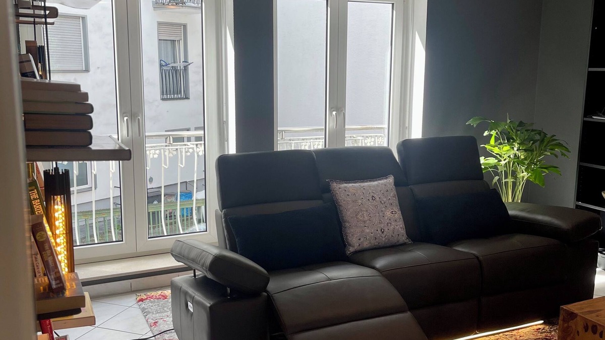 Kaiserslautern Apartment | Exclusive city apartment with balcony and a 4-minute walk to the city center