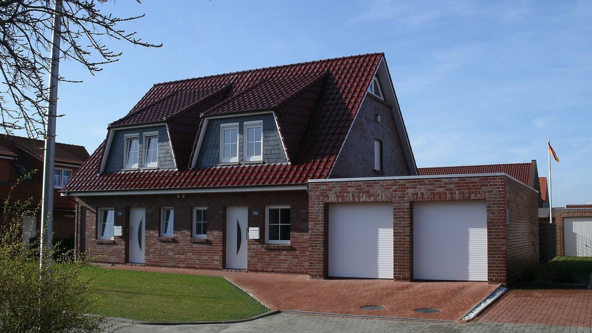 Norddeich House | Exclusive comfortable for 6-dog house with design furnishings, WiFi, beach chair