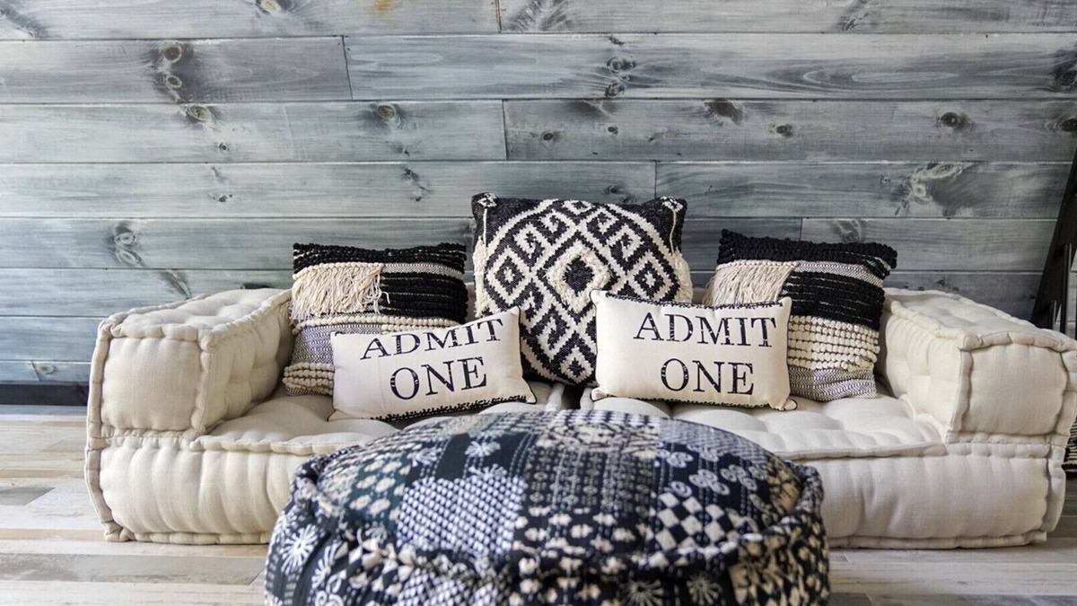 Dobson Cabin | Exclusive Couples Getaway with Romantic Amenities, Private & Beautiful A-Frame