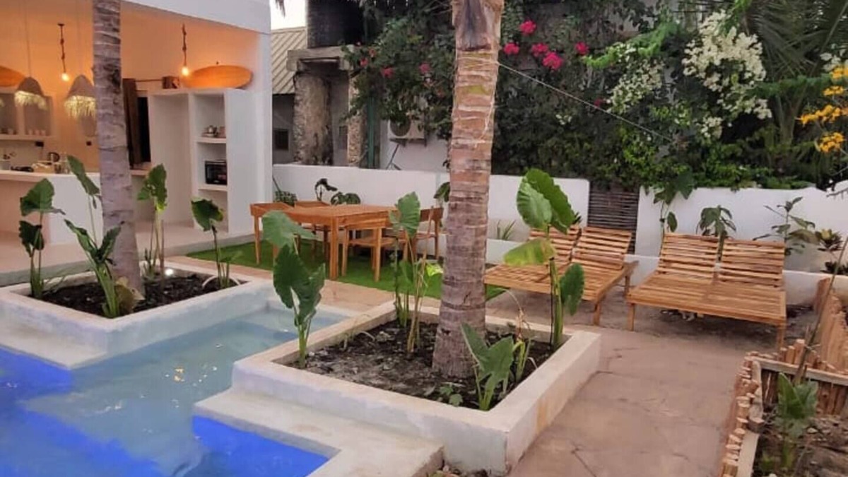 Paje Villa | Exclusive Double storey Private villa & pool in Paje beach zanzibar wifi TV AC