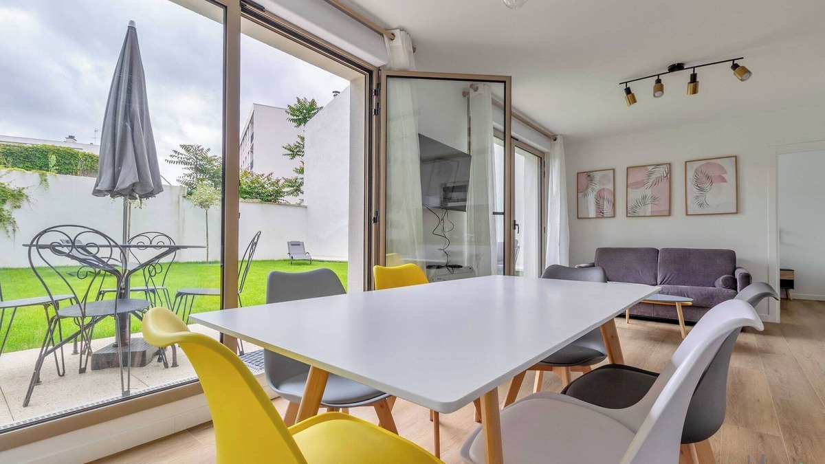 Champigny-sur-Marne Apartment | Exclusive apt with Garden - 6P - Near Disney/Paris