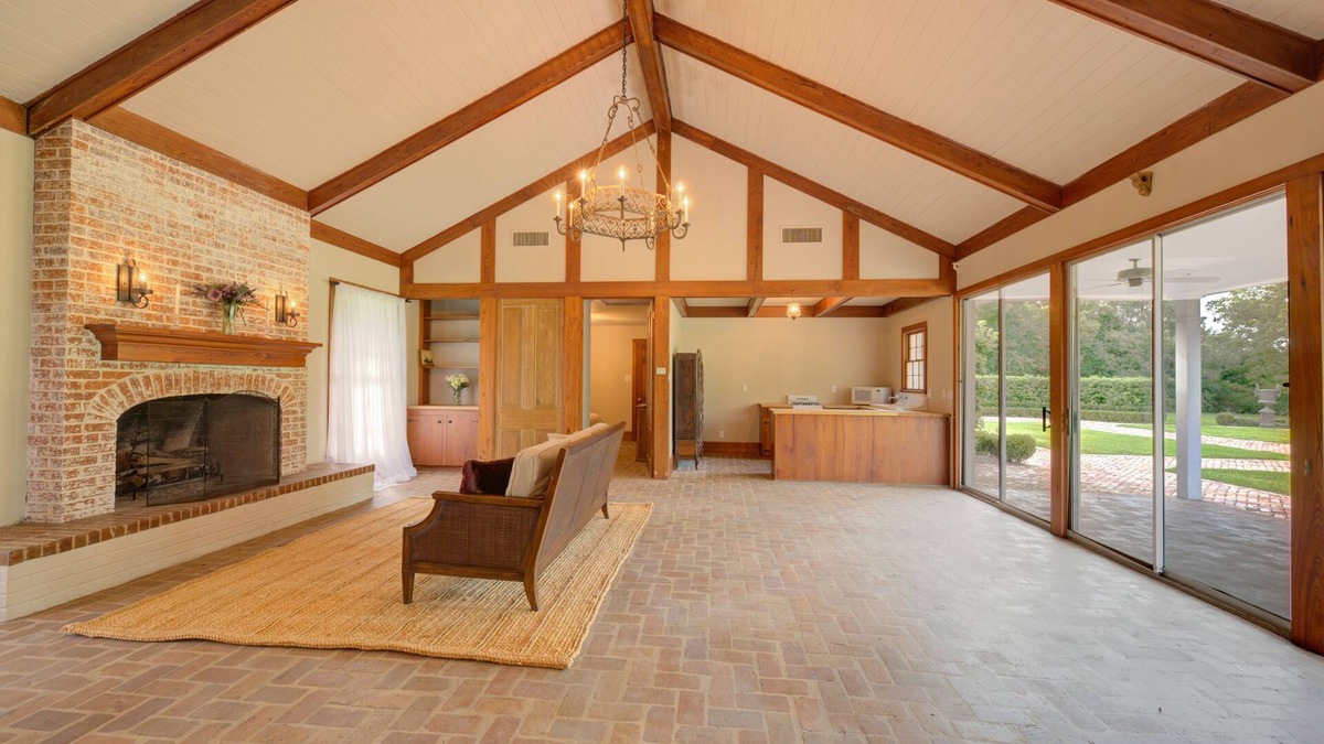 Franklin Cottage | Exclusive gated Cottage on the Bayou