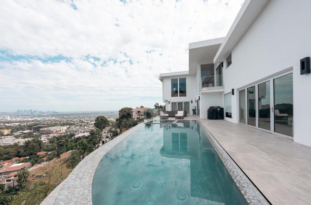 Hollywood Hills West House | Exclusive Hillside Hideaway-Private Room