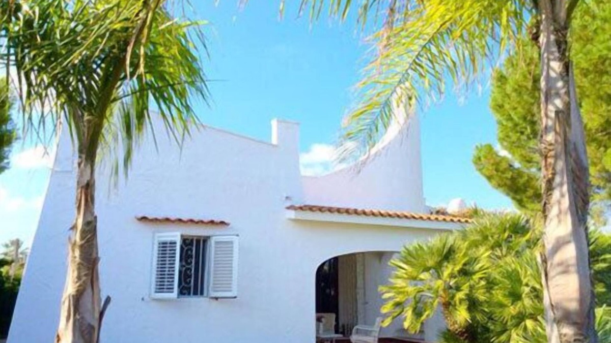 Rosa Marina House | Exclusive house with atmosphere, great medit. Garden, 200 meters from the sandy beach